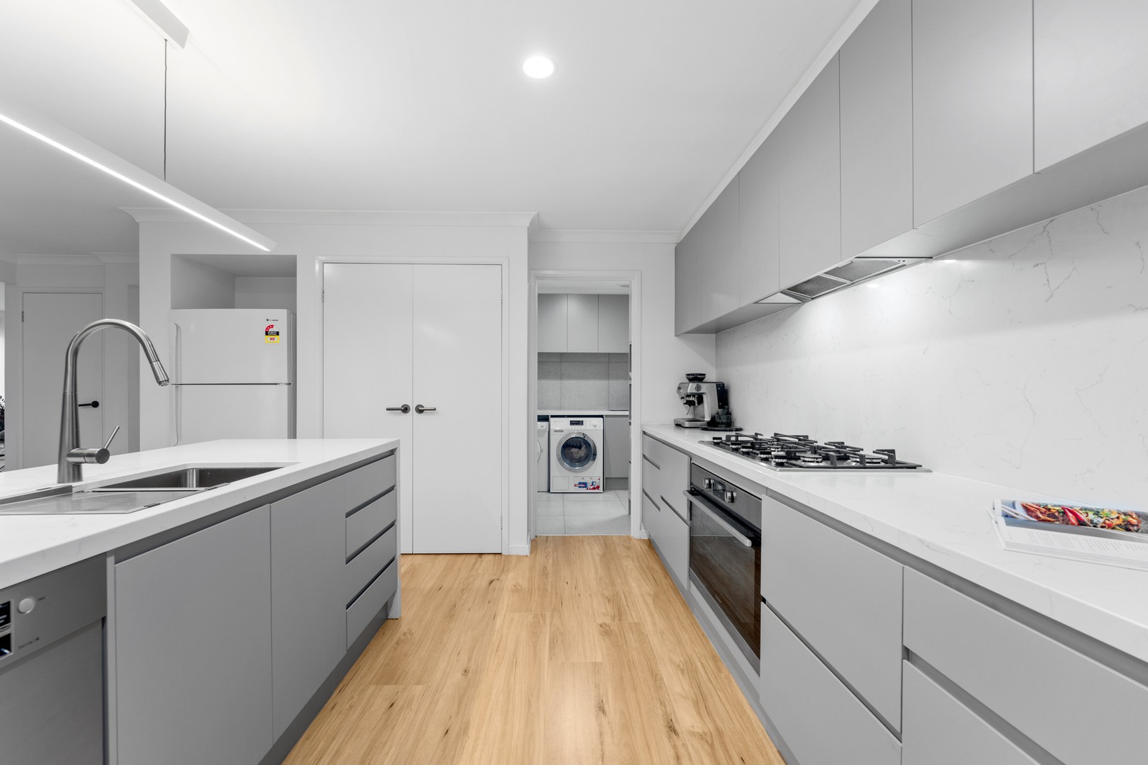 24 Eucumbene Drive, Berwick, VIC 3806, Berwick - Thumbnail 6