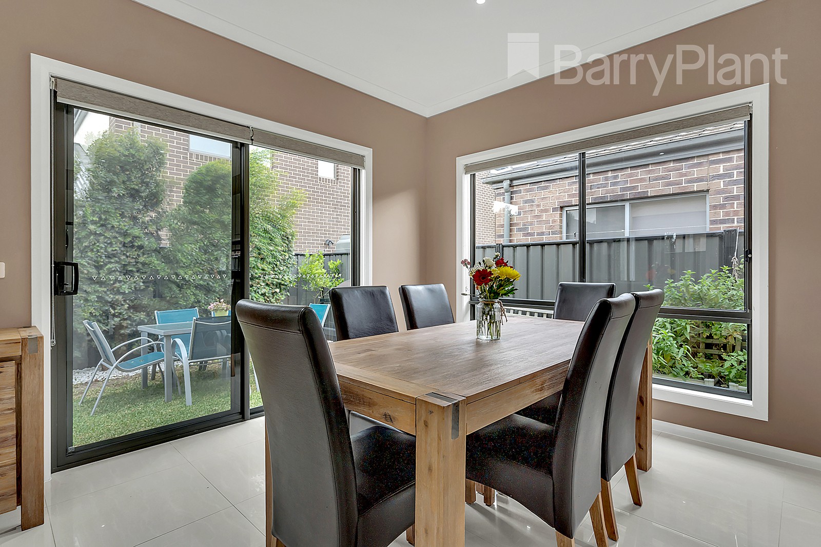 24 Falkland Road, Craigieburn, VIC 3064, Craigieburn - Thumbnail 4