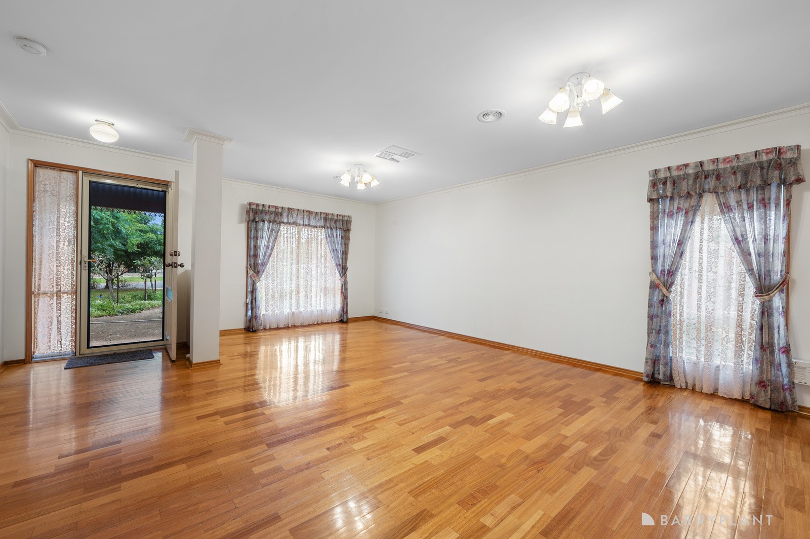 24 Fleetwood Circuit, Melton West, VIC 3337, Melton West - Thumbnail 4