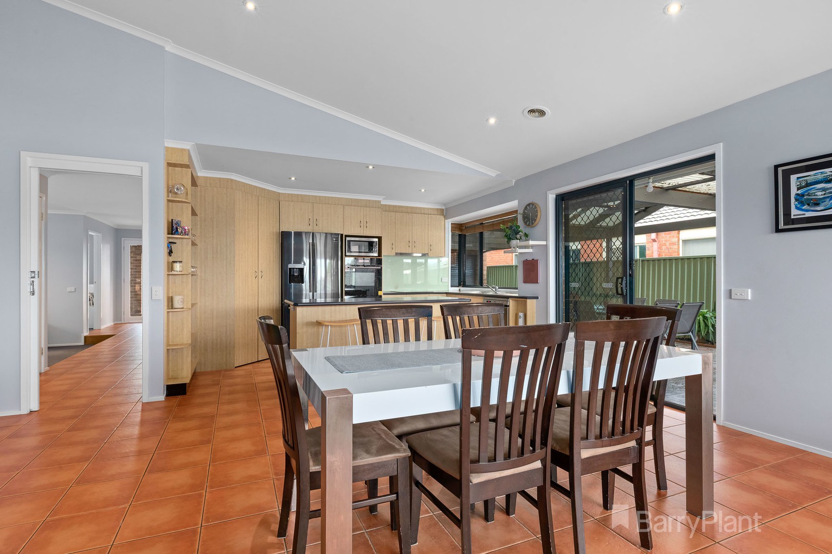24 Foxwood DriveCranbourne East, VIC 3977, Cranbourne East - Thumbnail 7