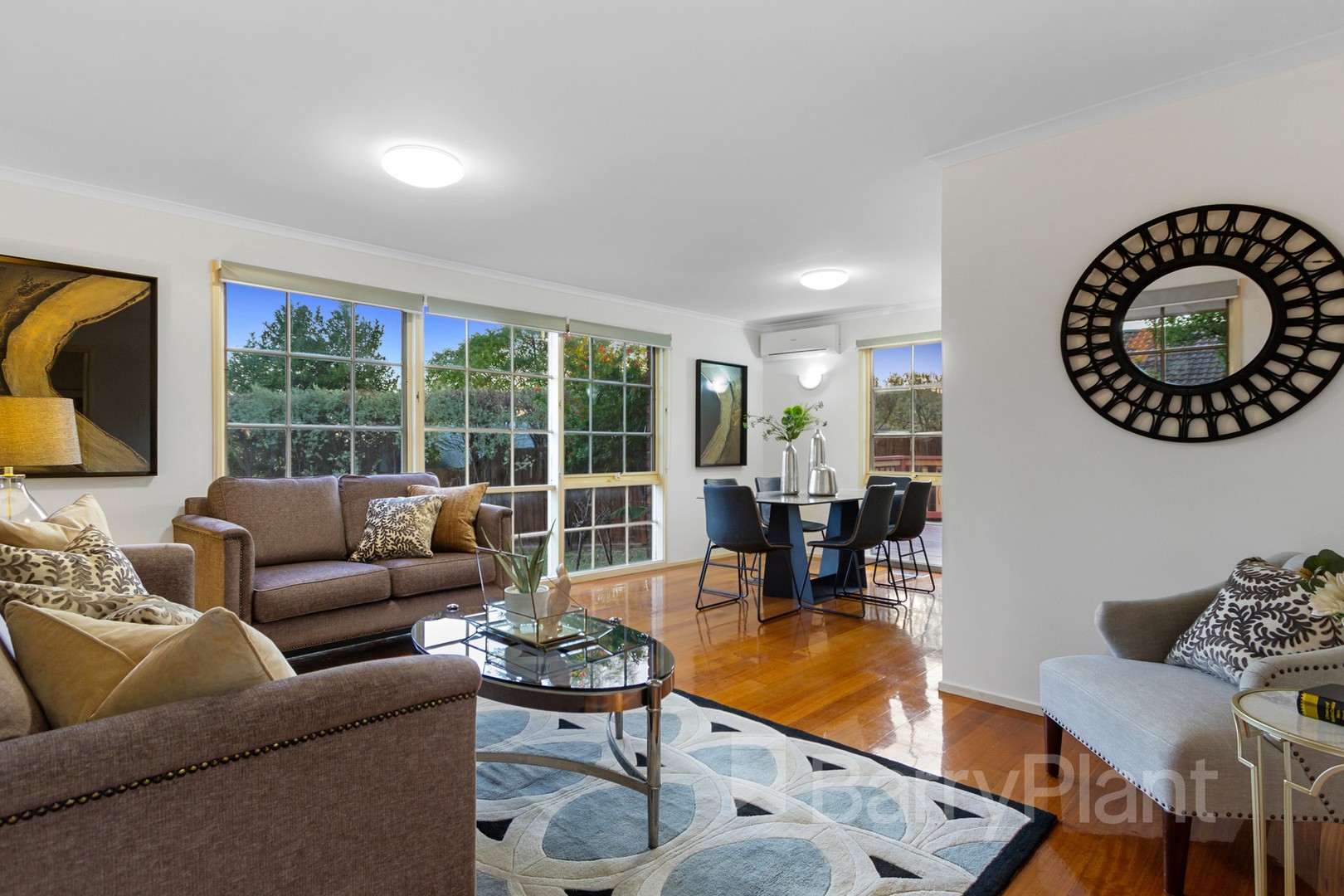 24 Georgian Gardens, Wantirna, VIC 3152 - Thumbnail 2 - 24/03/2023