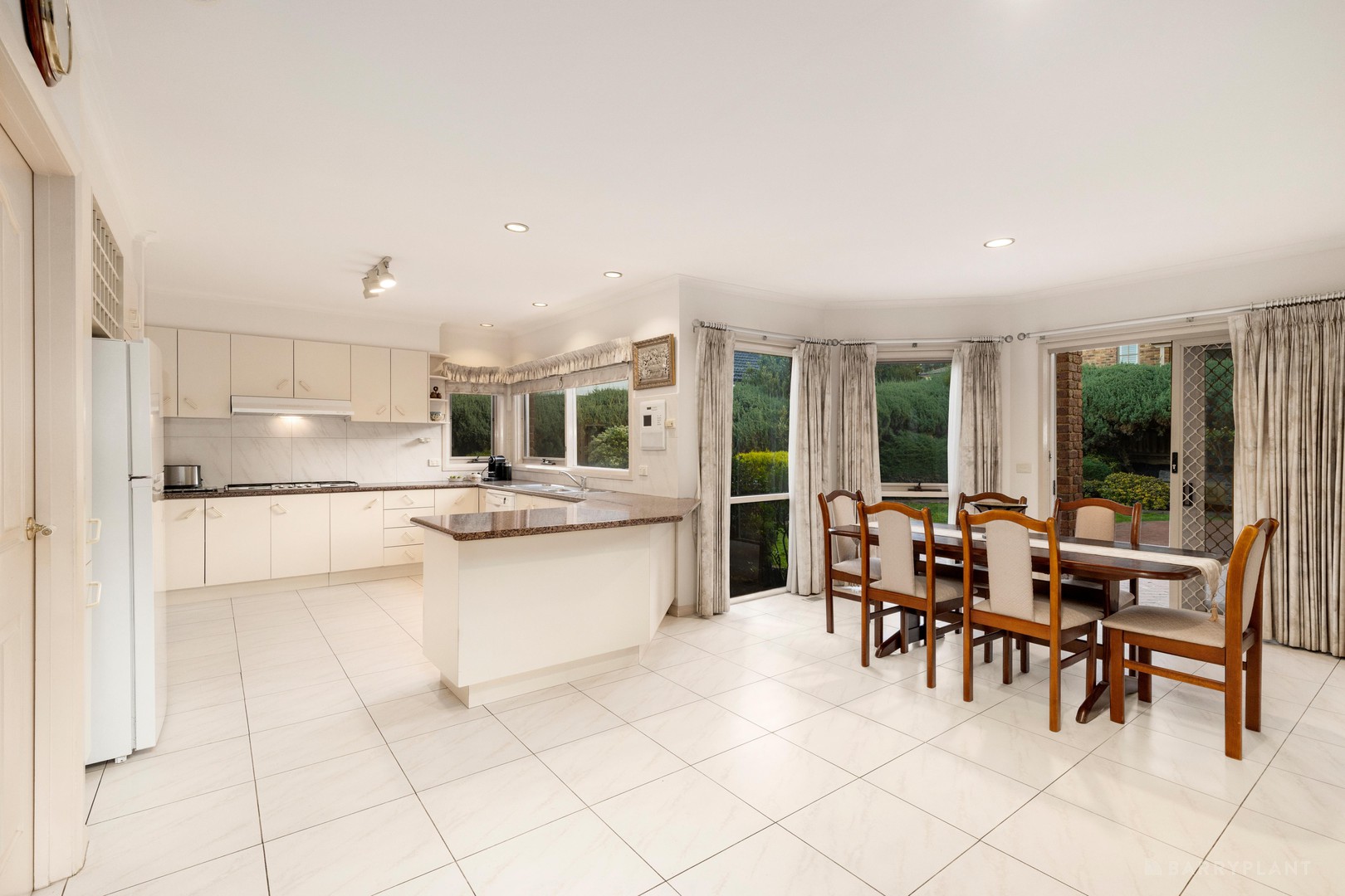 24 Glendarragh Road, Templestowe, VIC 3106, Templestowe - Thumbnail 6