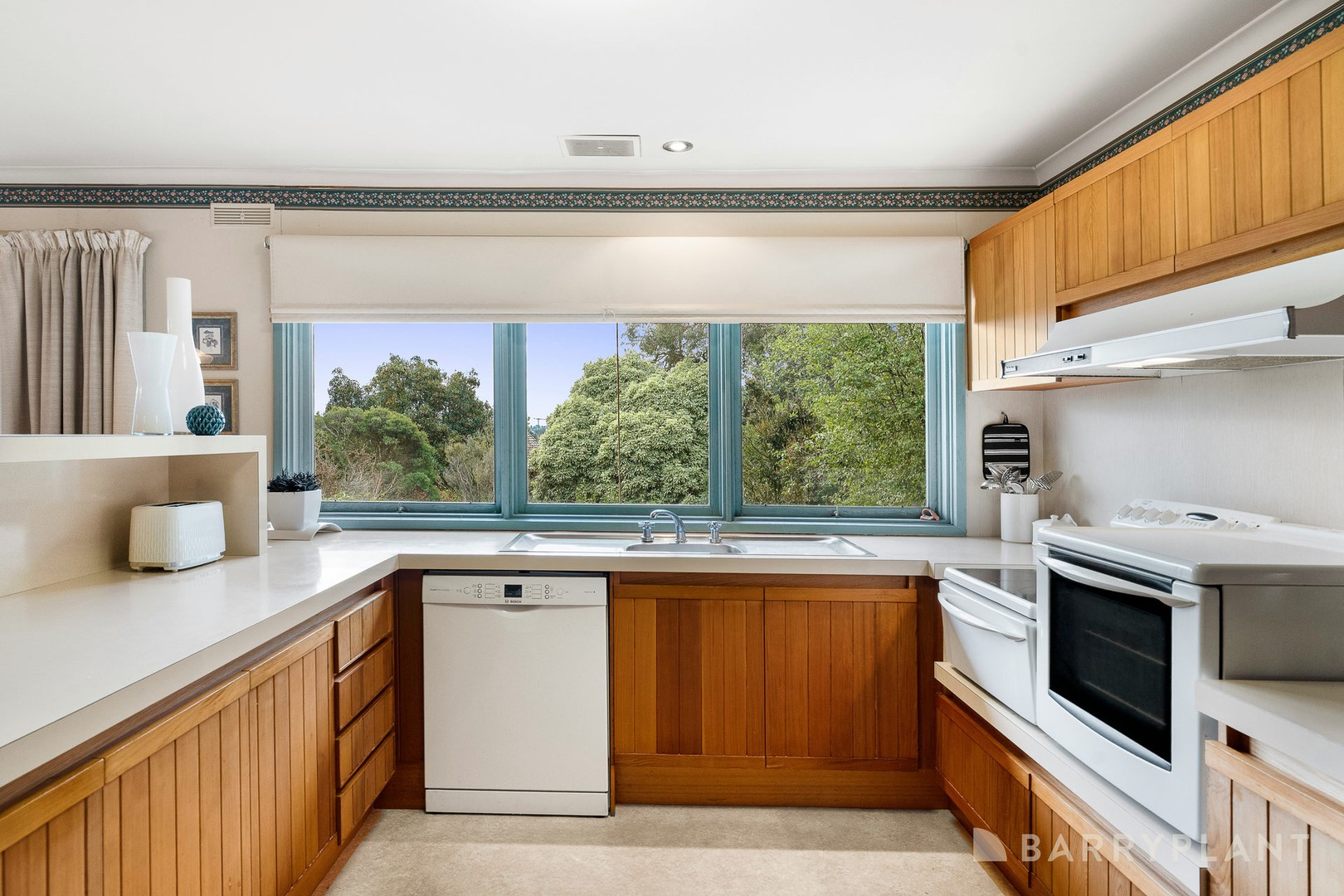 24 Glenwood Drive, Croydon, VIC 3136, Croydon - Thumbnail 6