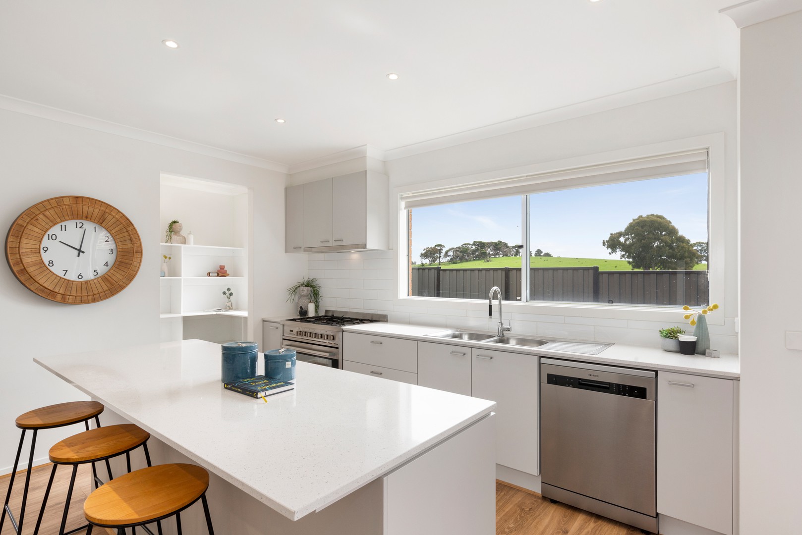24 Goadby DriveMernda, VIC 3754, Mernda - Thumbnail 2