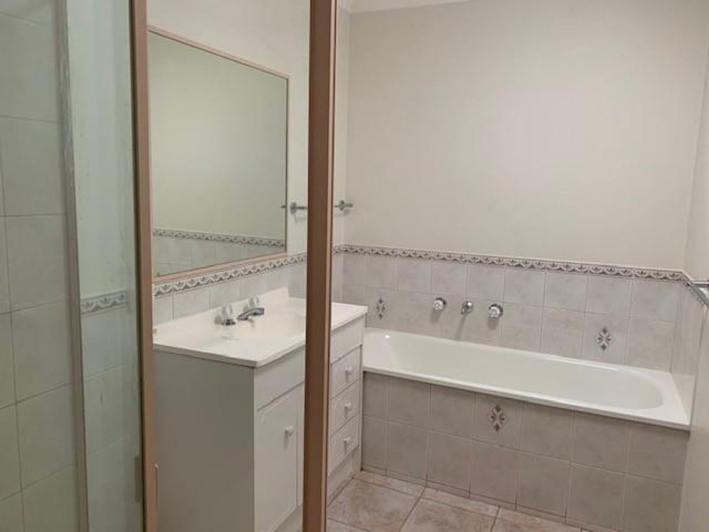 24 Golden Ash Court, Meadow Heights, VIC 3048, Meadow Heights - Thumbnail 5