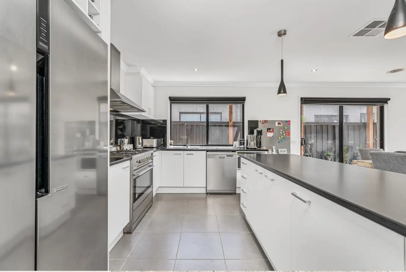 24 Goulburn Street, Cranbourne East, VIC 3977, Clyde North - Thumbnail 2