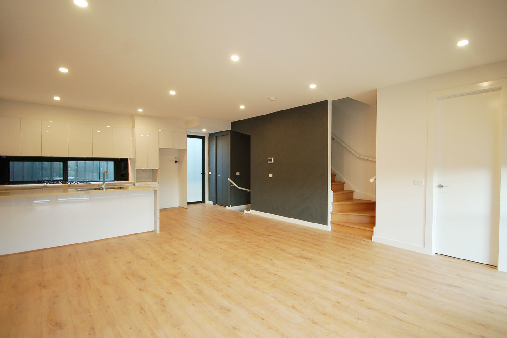 24 Grover Street, Pascoe Vale, VIC 3044, Pascoe Vale - Thumbnail 3