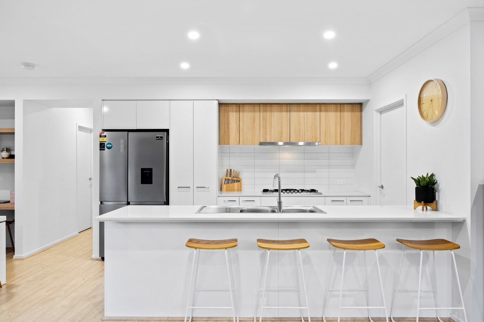 24 Gulliver Drive, Officer, VIC 3809, Officer - Thumbnail 2