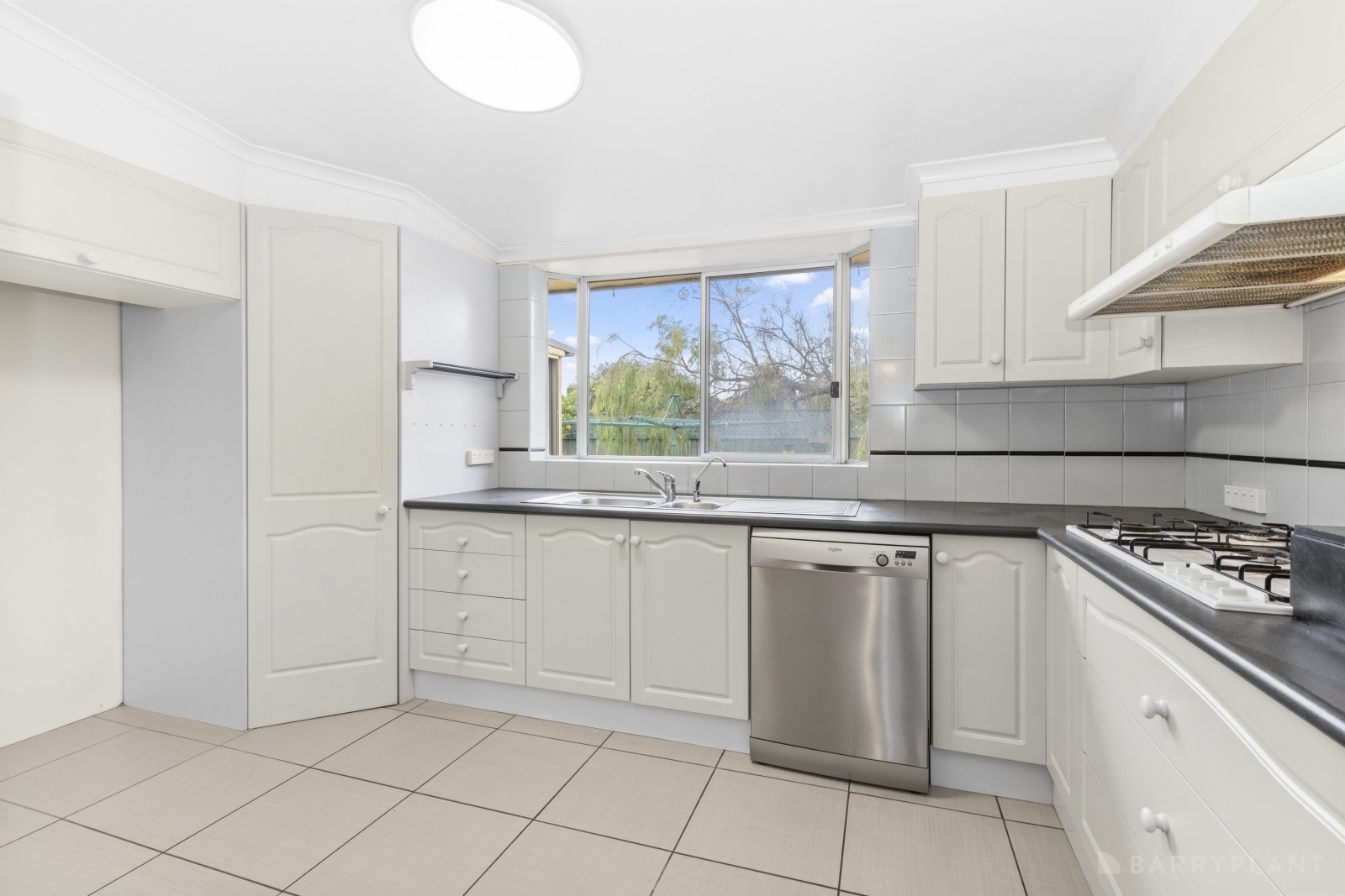 24 Gunther Avenue, Springvale, VIC 3171, Springvale - Thumbnail 4