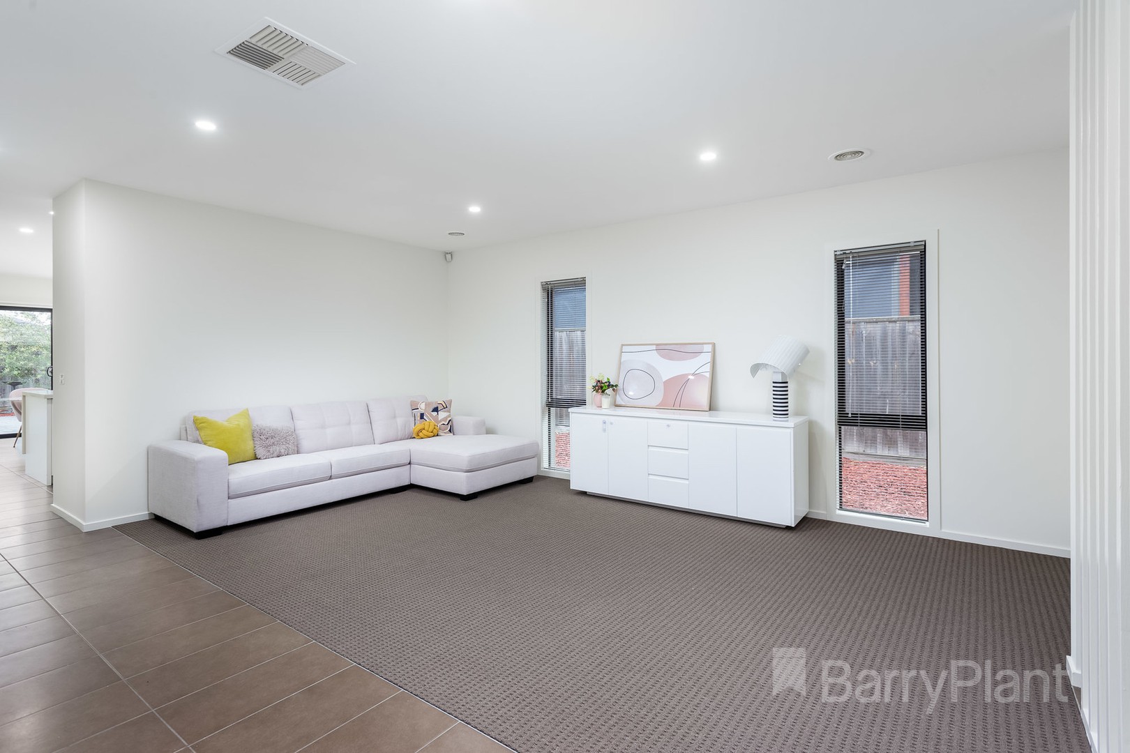 24 Halfmoon Terrace, Sanctuary Lakes, VIC 3030, Sanctuary Lakes - Thumbnail 7