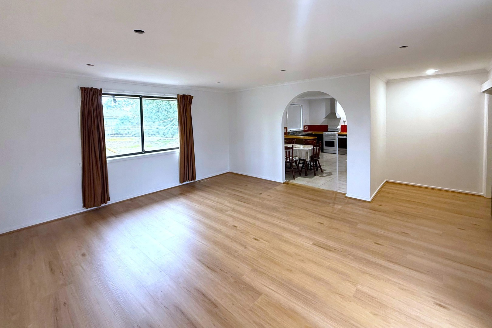 24 Helen Street, St Albans, VIC 3021, St Albans - Thumbnail 2