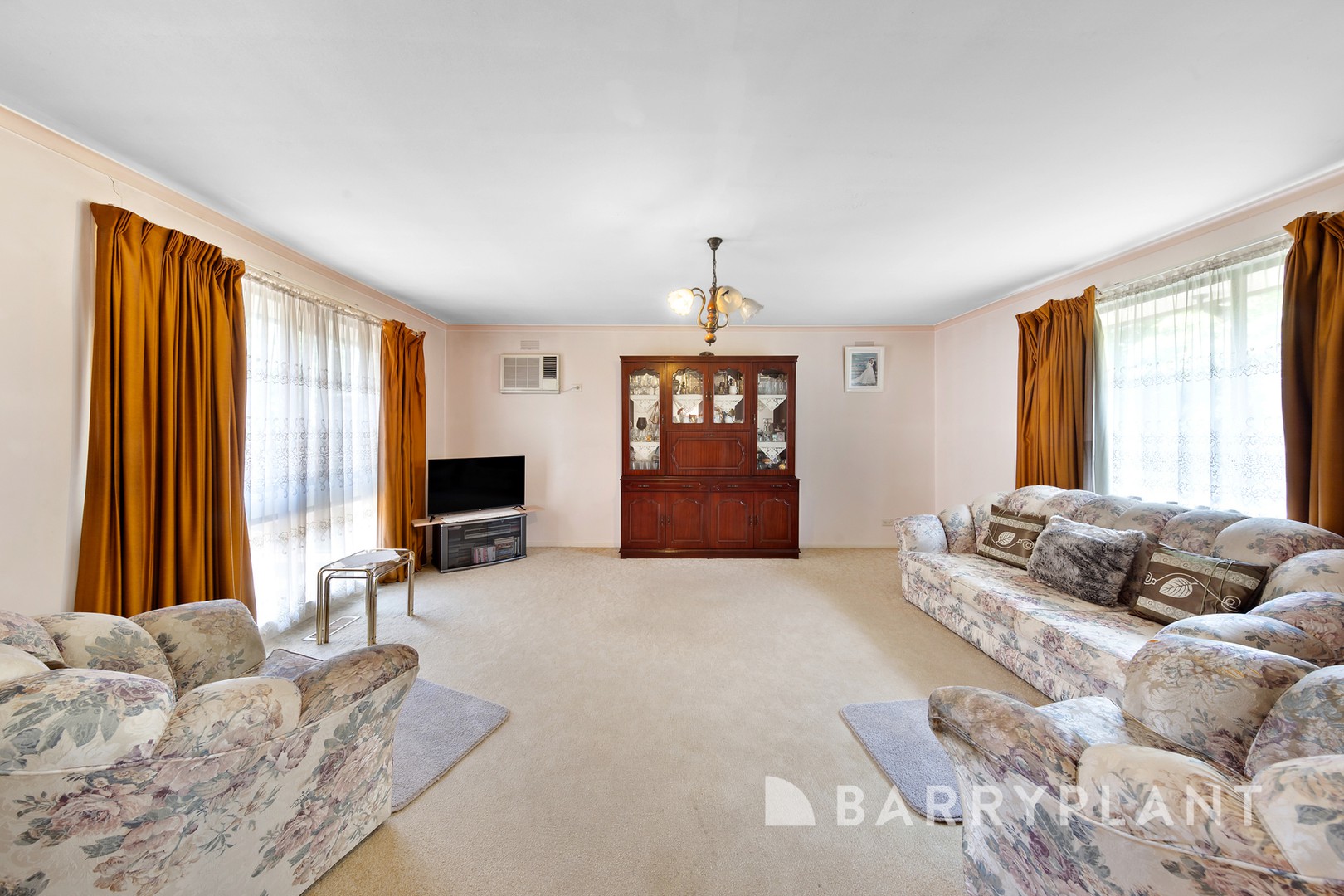 24 Helen Street, St Albans, VIC 3021, St Albans - Thumbnail 3