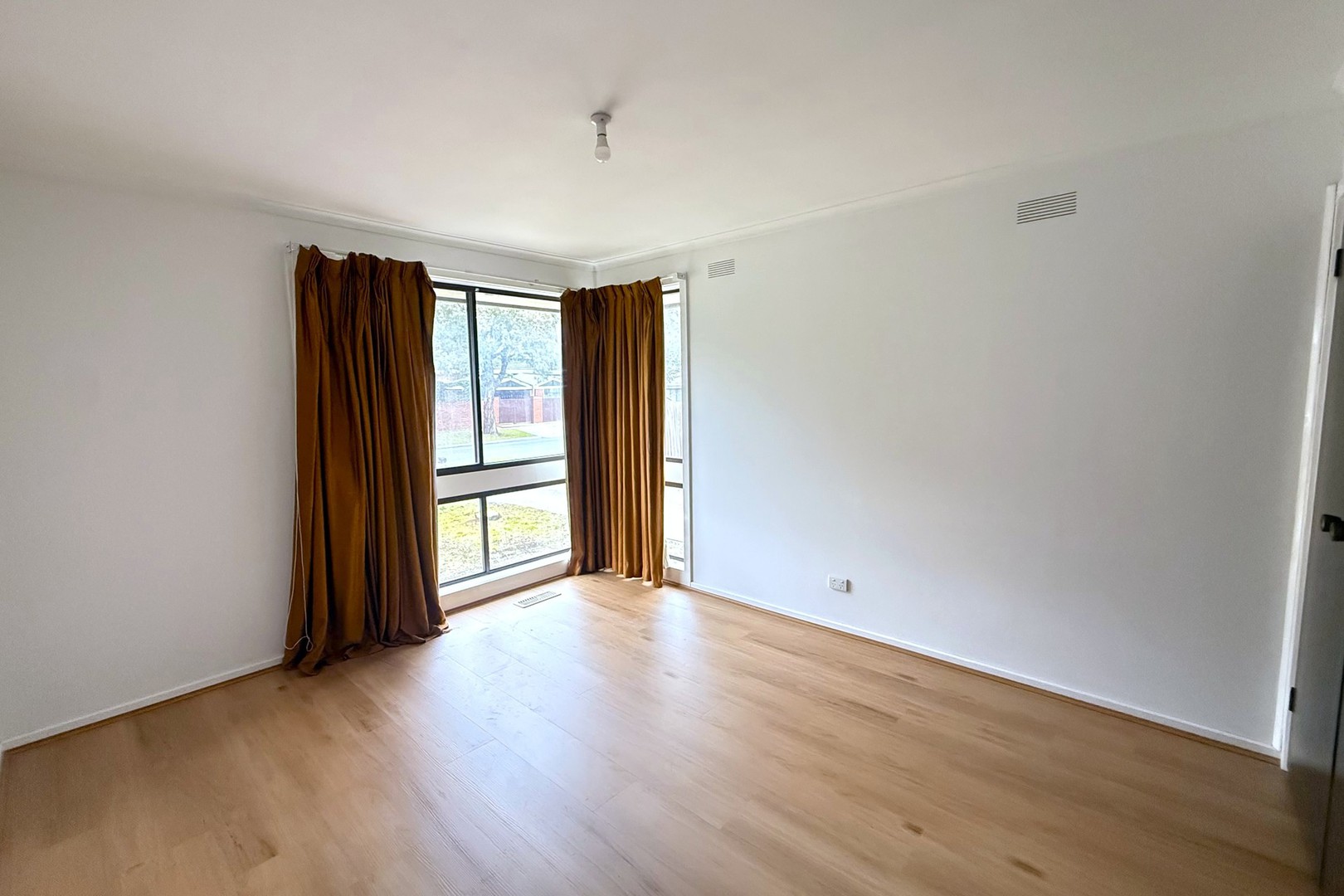 24 Helen Street, St Albans, VIC 3021, St Albans - Thumbnail 5