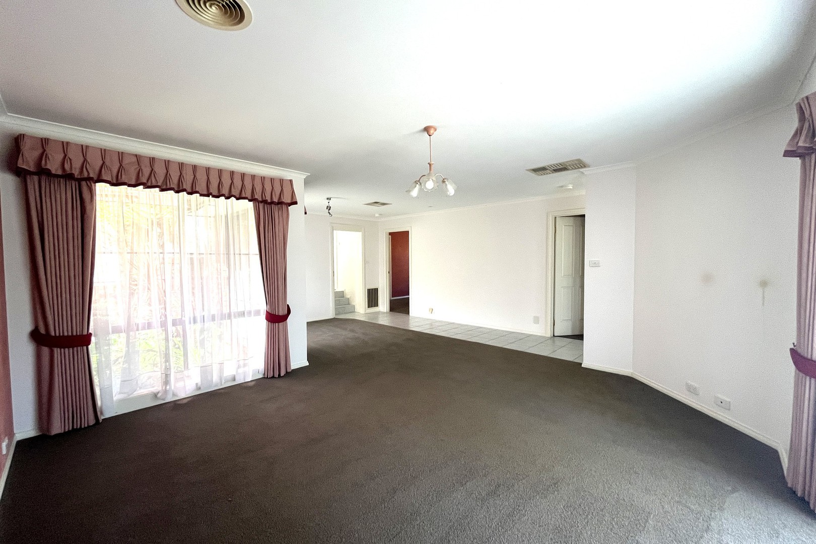 24 Highfielde Avenue, Berwick, VIC 3806, Berwick - Thumbnail 2
