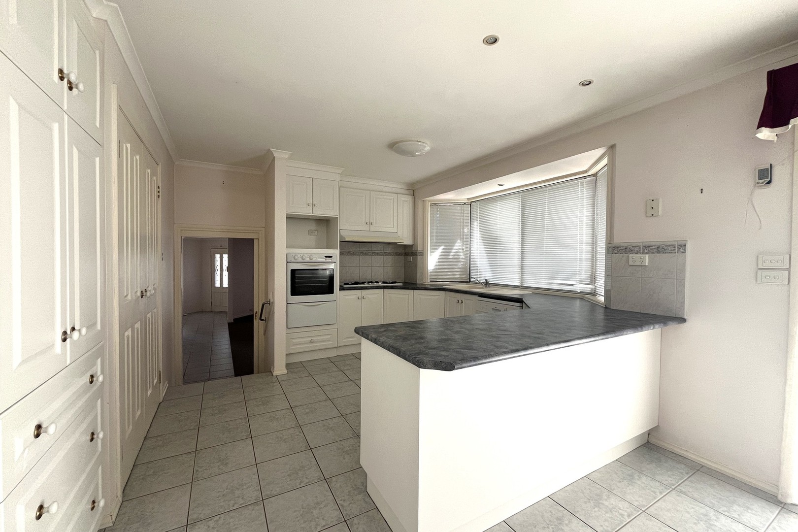 24 Highfielde Avenue, Berwick, VIC 3806, Berwick - Thumbnail 4