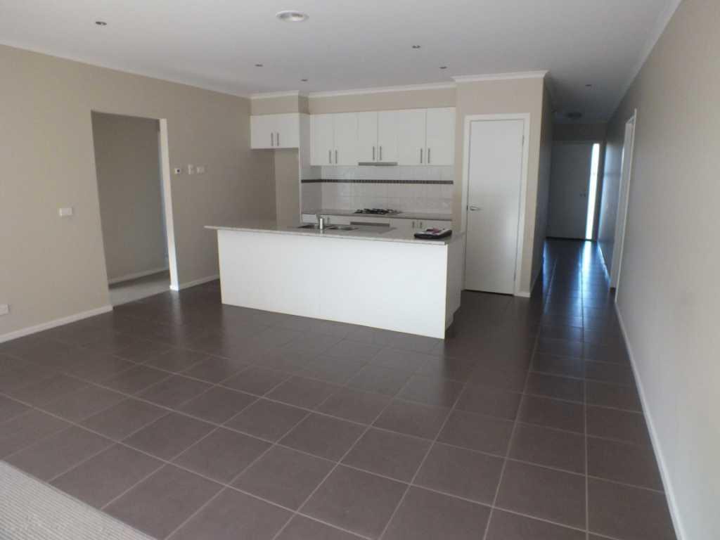 24 Hodge Street, Miners Rest, VIC 3352 - Thumbnail 2 - 16/11/2021