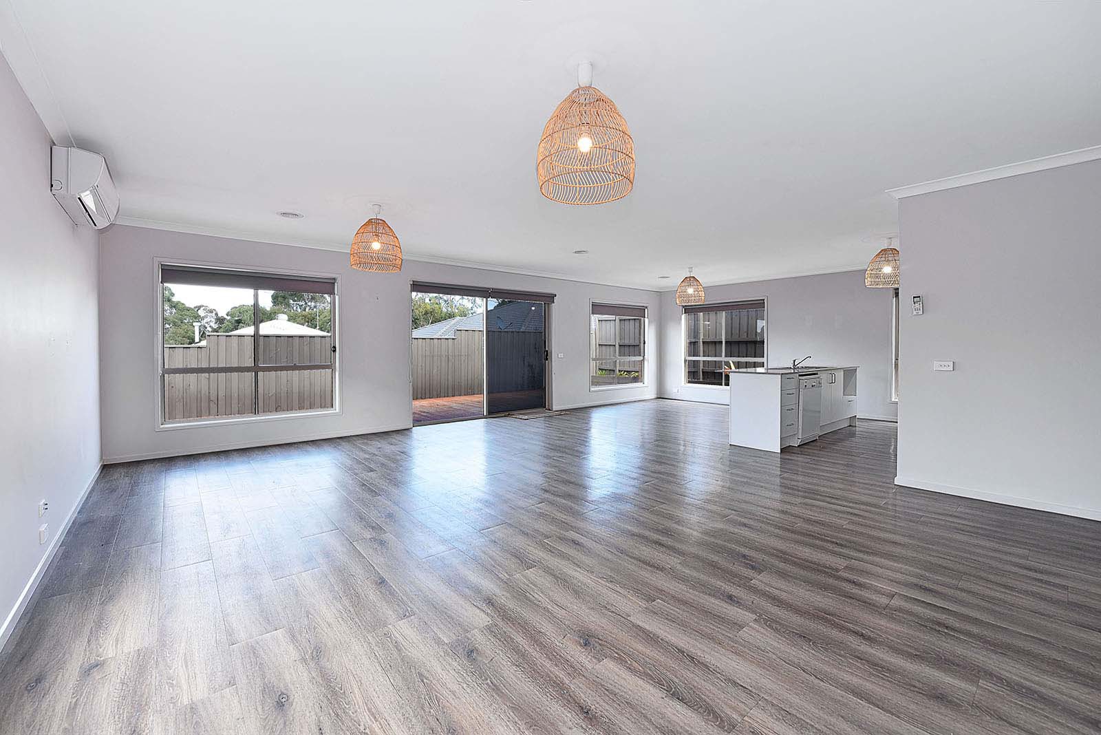 24 Holland Rd, Sunbury, VIC 3429 - Thumbnail 1 - 03/10/2024