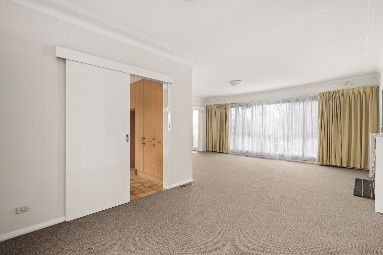 24 Hotham Street, Templestowe Lower, VIC 3107, Templestowe Lower - Thumbnail 4