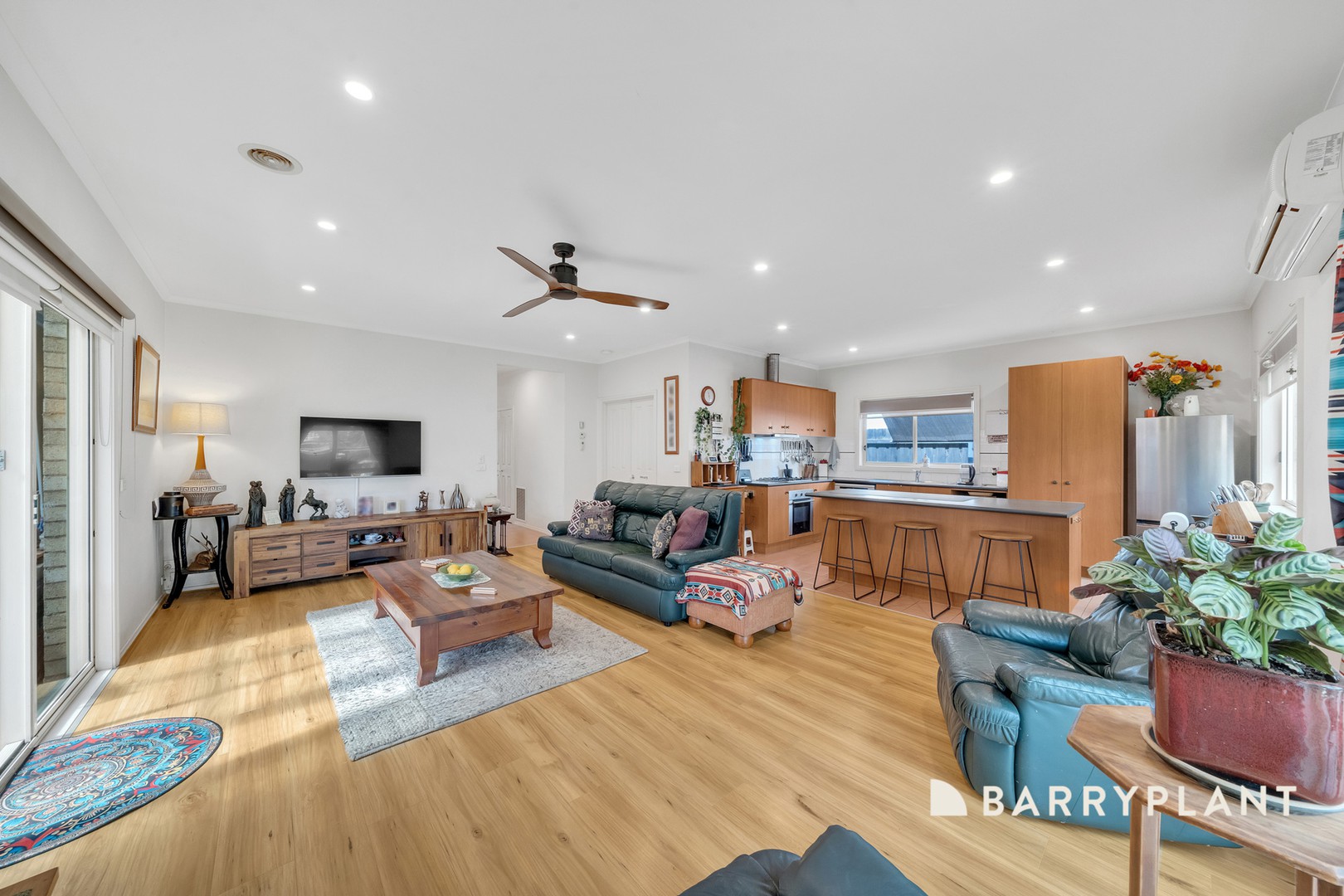 24 Howards Way, Point Cook, VIC 3030, Point Cook - Thumbnail 8
