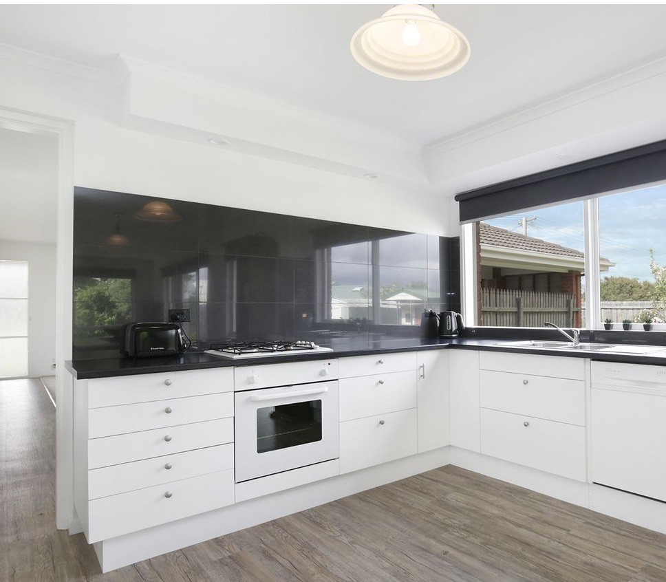 24 Hume Street, Grovedale, VIC 3216, Grovedale - Thumbnail 2