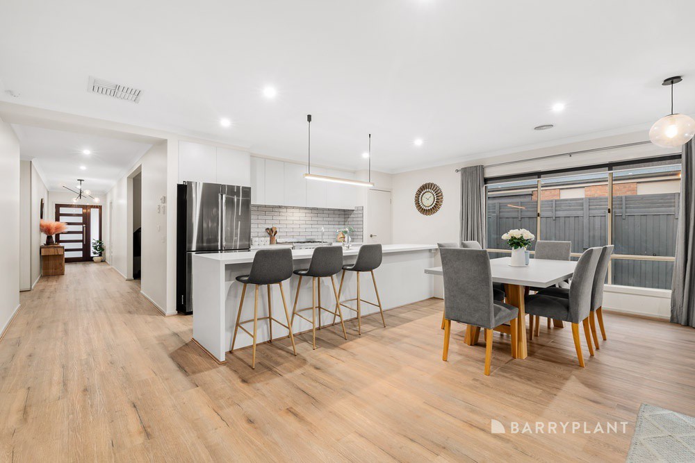 24 Hutmil Drive, South Morang, VIC 3752, South Morang - Thumbnail 4