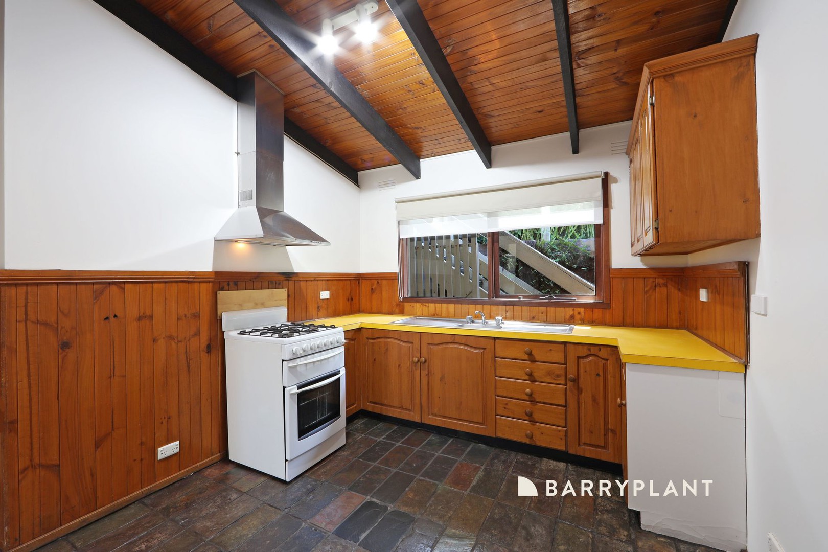 24 Illawarra Drive, Rowville, VIC 3178, Rowville - Thumbnail 7