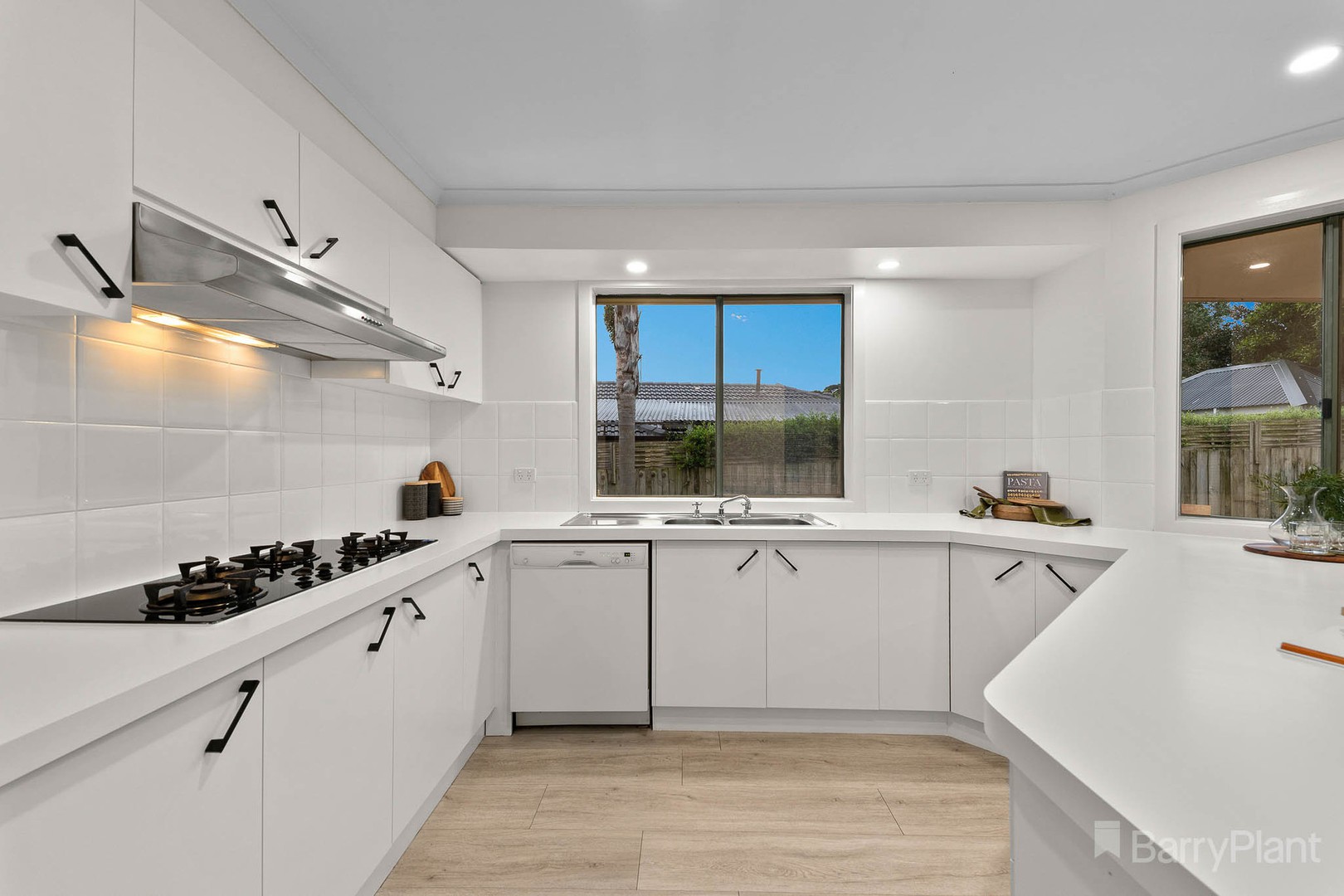 24 Jacksons Road, Narre Warren, VIC 3805, Narre Warren - Thumbnail 2