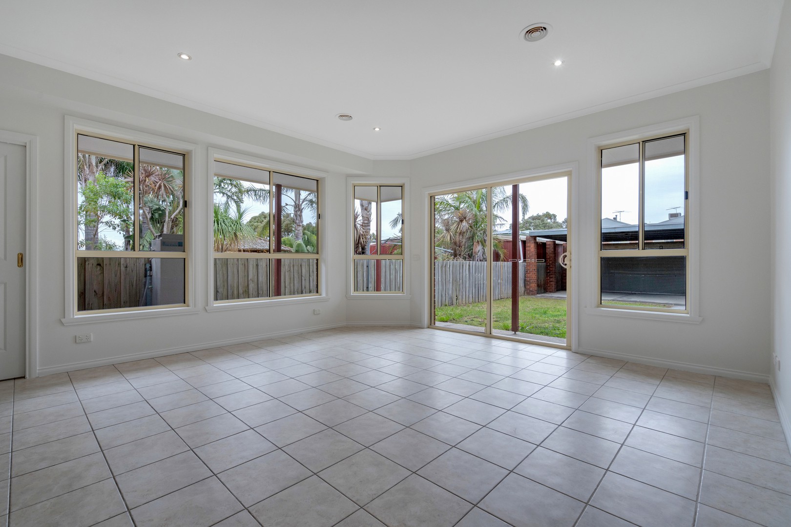 24 Kennedy Parade, Roxburgh Park, VIC 3064, Roxburgh Park - Thumbnail 7