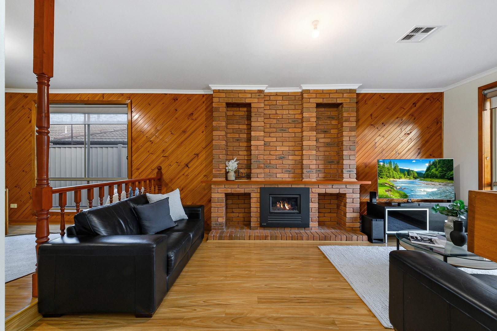 24 Lady Nelson Way, Taylors Lakes, VIC 3038 - Thumbnail 2 - 18/01/2023