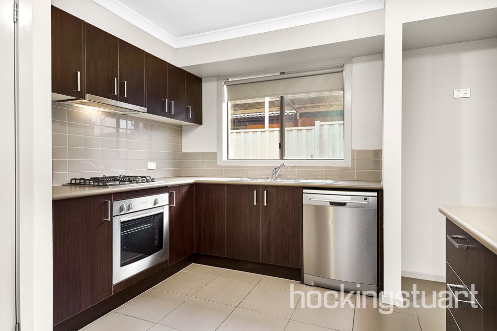 24 Lady Penrhyn Drive, Melton West, VIC 3337, Harkness - Thumbnail 2