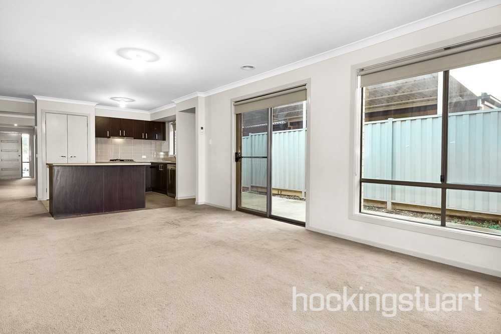 24 Lady Penrhyn Drive, Melton West, VIC 3337, Melton West - Thumbnail 3
