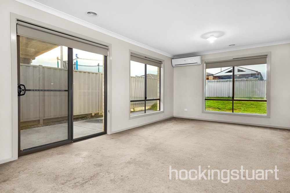 24 Lady Penrhyn Drive, Melton West, VIC 3337, Harkness - Thumbnail 4
