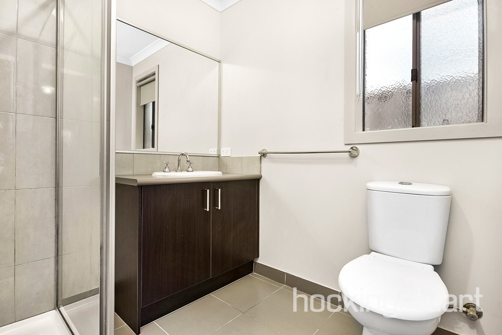 24 Lady Penrhyn Drive, Melton West, VIC 3337, Melton West - Thumbnail 7