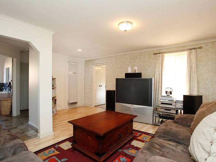 24 Lagarna DriveKurunjang, vic 3337  - Leased, Kurunjang - Thumbnail 2