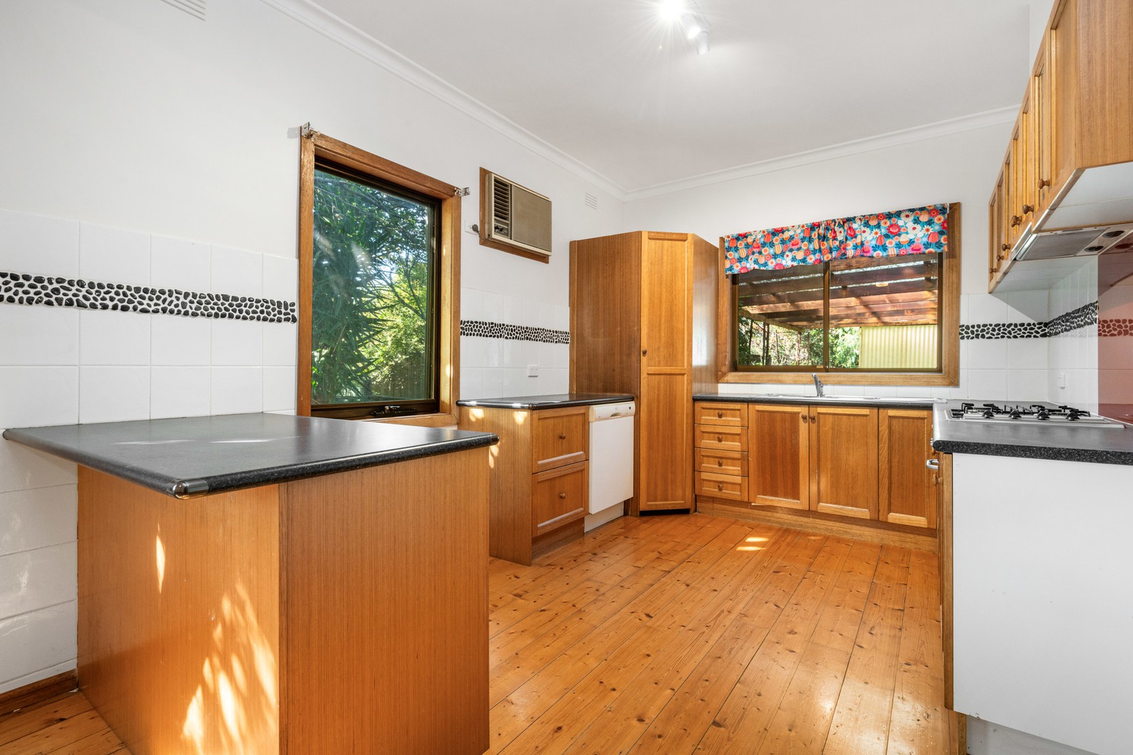 24 Lancaster Avenue, Newcomb, VIC 3219, Newcomb - Thumbnail 4