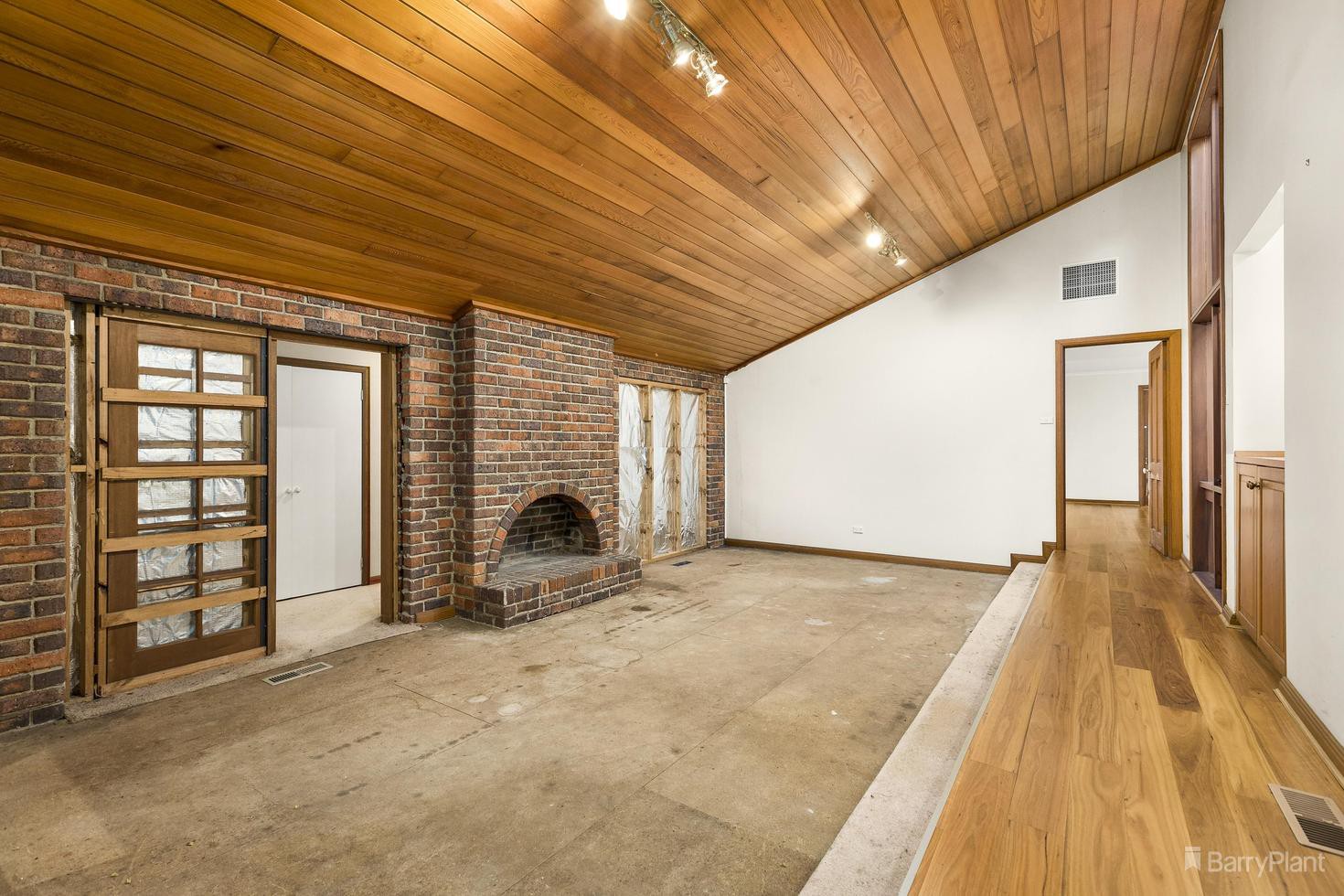 24 Launders Avenue, Wonga Park, VIC 3115, Wonga Park - Thumbnail 2