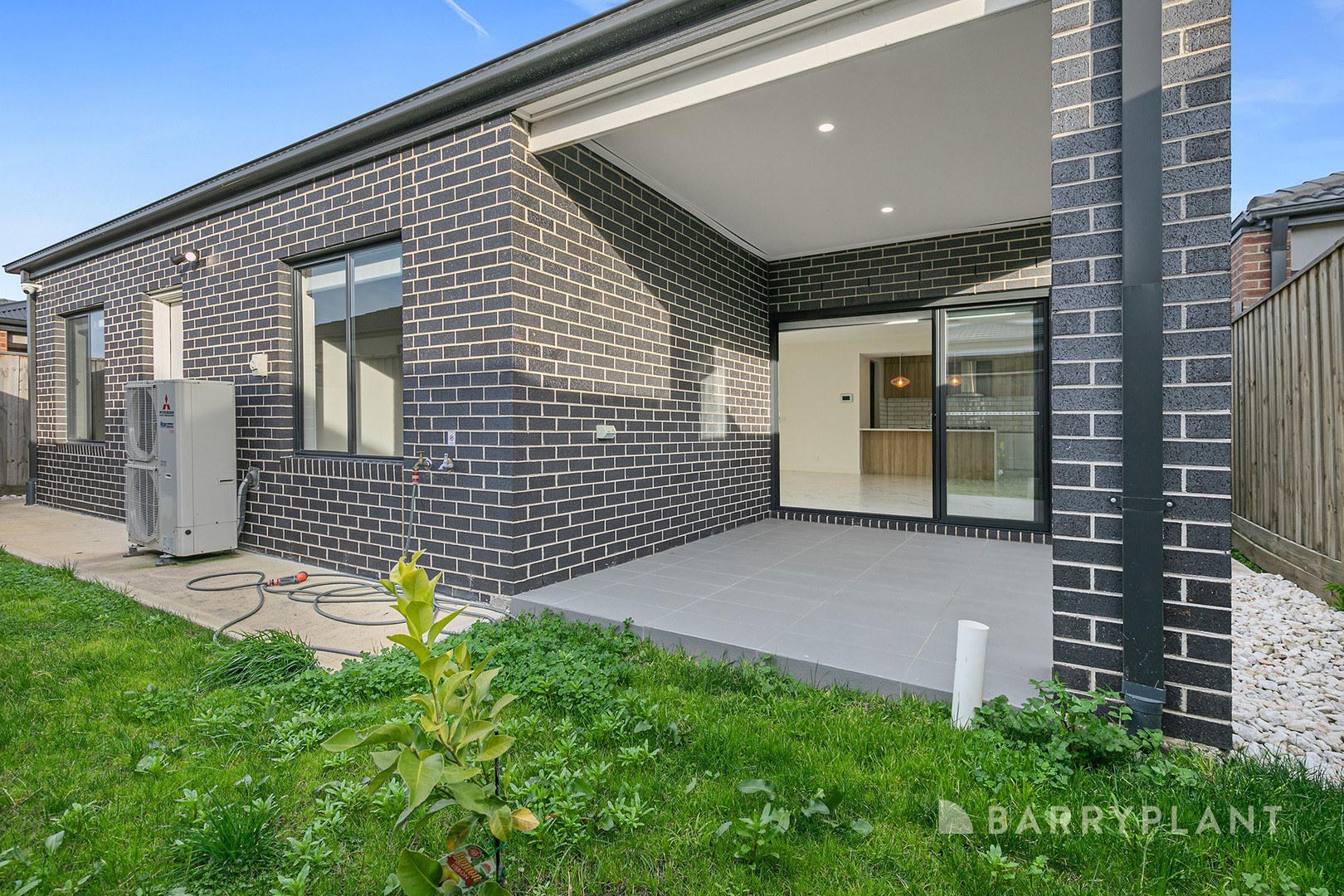 24 Lemongrass Drive, Mickleham, VIC 3064, Mickleham - Thumbnail 5