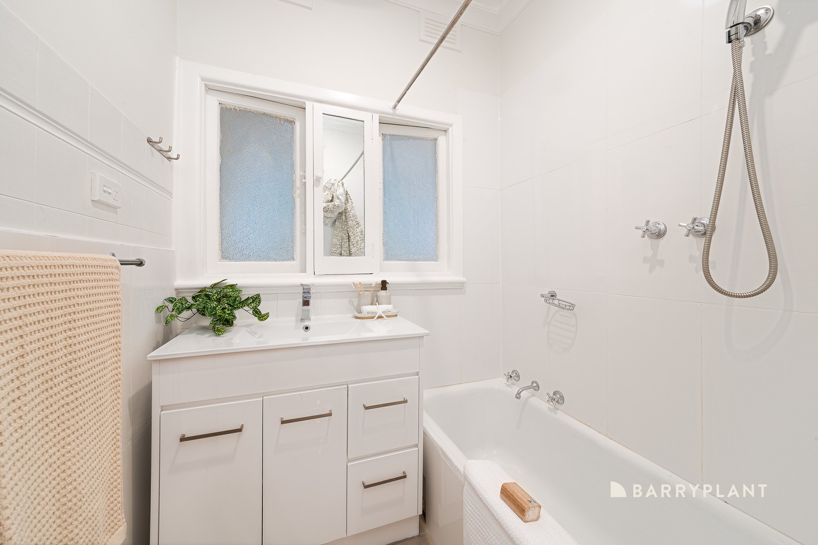 24 Lewis Street, Glenroy, VIC 3046, Glenroy - Thumbnail 8