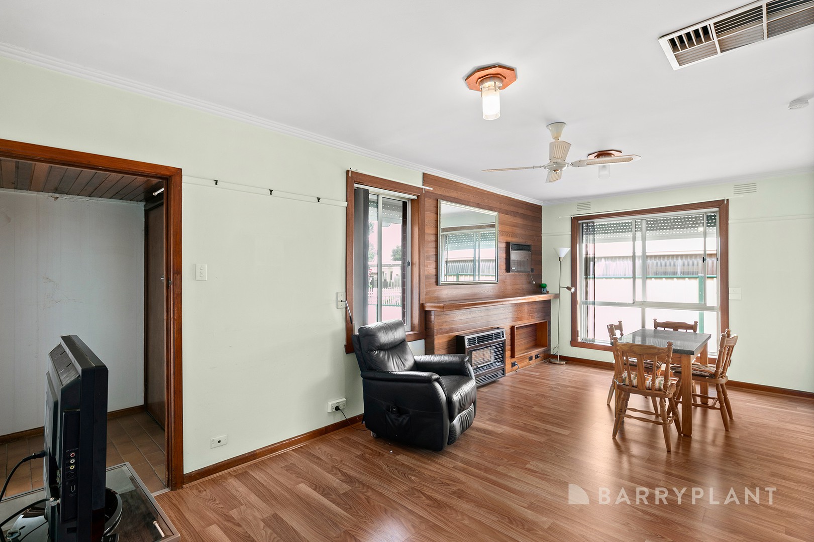 24 Lichfield Avenue, Jacana, VIC 3047, Jacana - Thumbnail 3