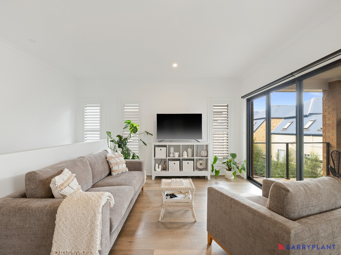 24 Longfin Crescent, San Remo, VIC 3925 - Thumbnail 2 - 26/08/2025