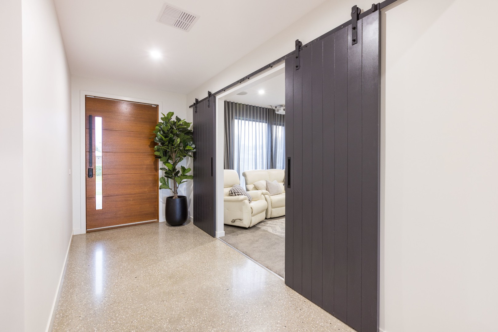 24 MacArthur Way, Mildura, VIC 3500 - Thumbnail 2 - 17/03/2022