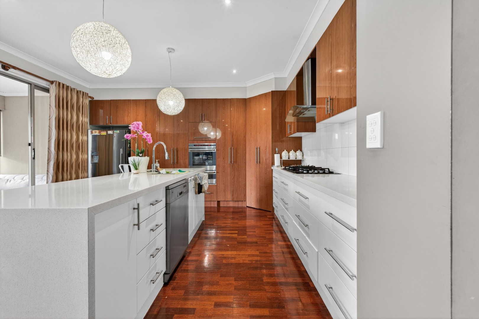 24 Maranoa Grove, Caroline Springs, VIC 3023 - Thumbnail 2 - 04/06/2026