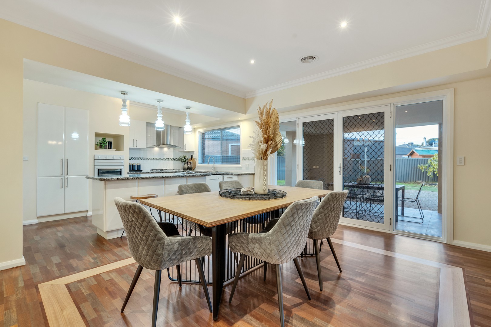 24 Mareeba Way, Craigieburn, VIC 3064, Craigieburn - Thumbnail 4
