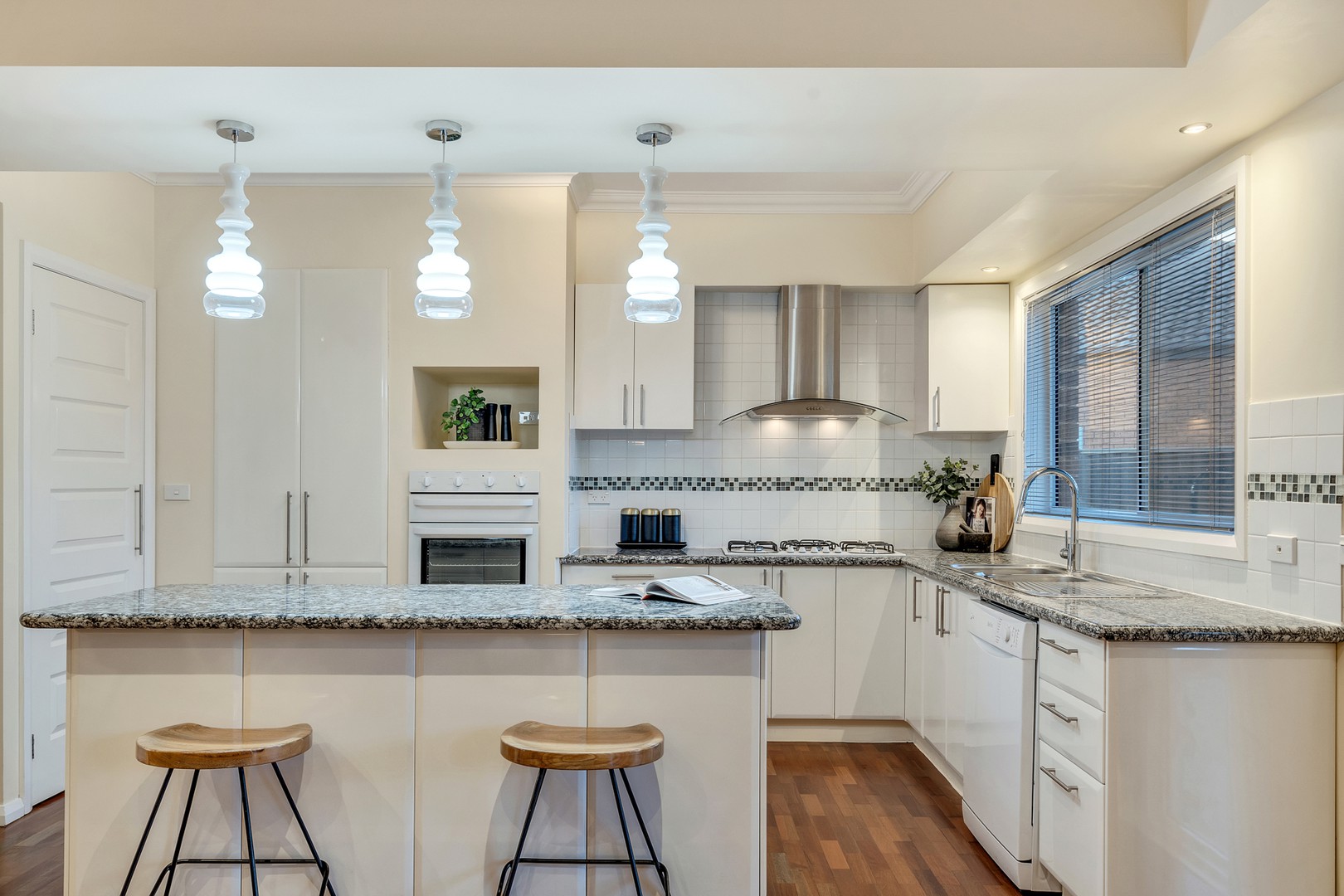 24 Mareeba Way, Craigieburn, VIC 3064, Craigieburn - Thumbnail 6