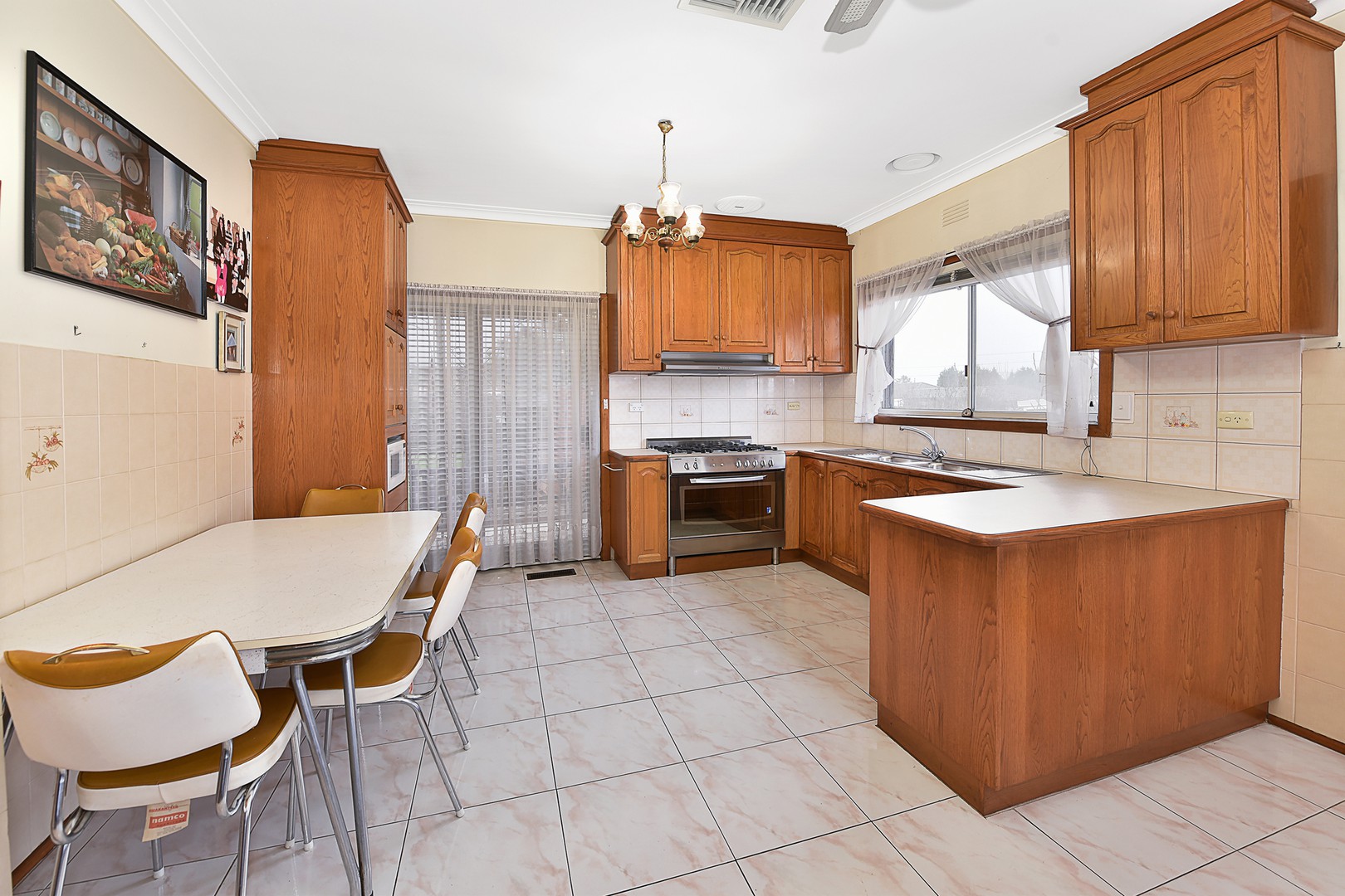 24 Massey Avenue, Reservoir, VIC 3073, Reservoir - Thumbnail 6