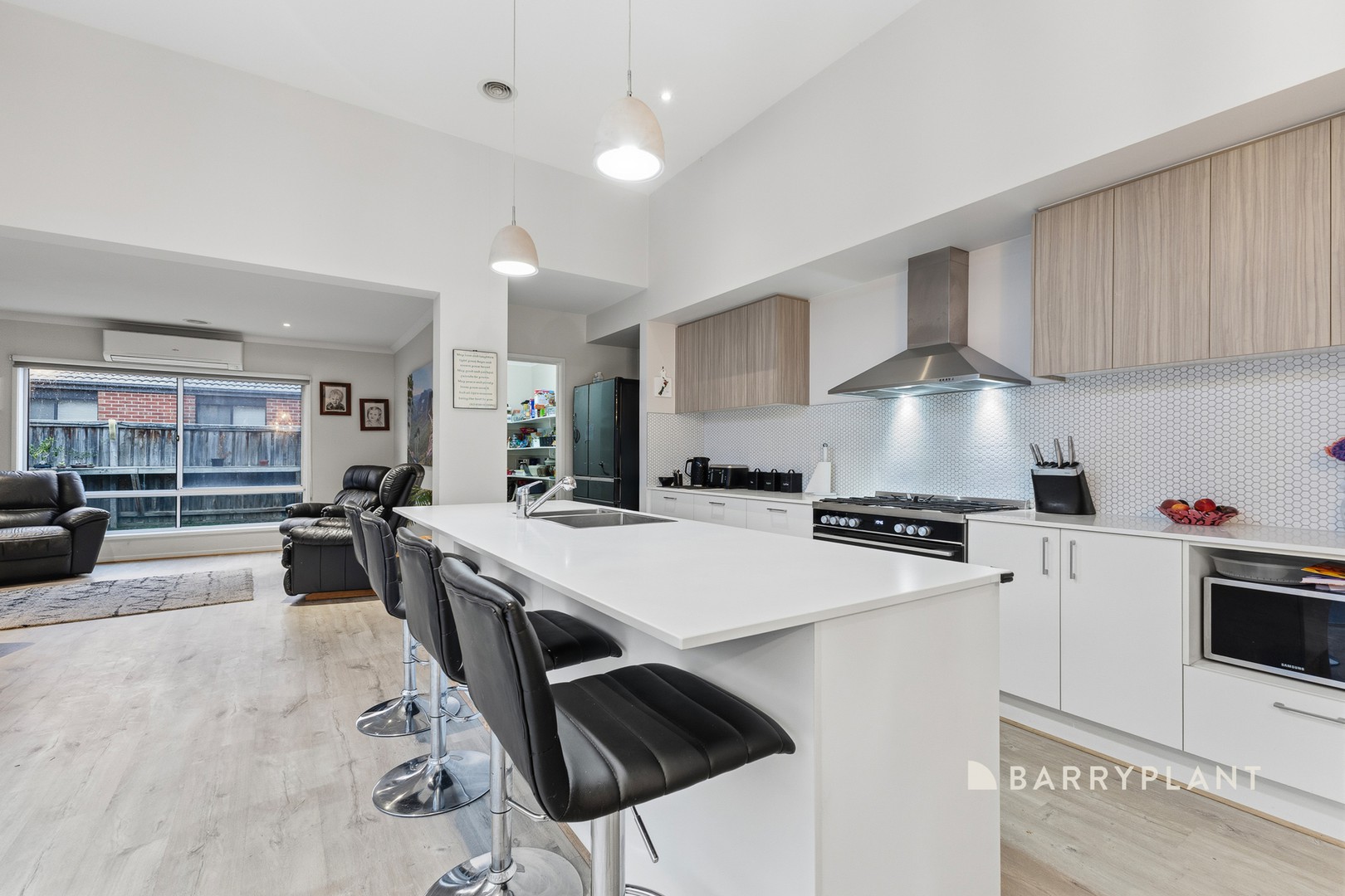 24 Meadows Drive, Officer, VIC 3809, Officer - Thumbnail 6