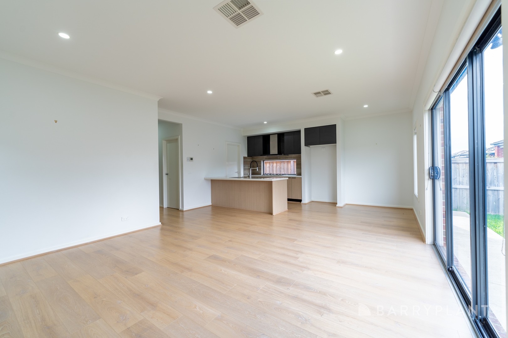 24 Melaleuca Boulevard, Beveridge, VIC 3753, Beveridge - Thumbnail 4