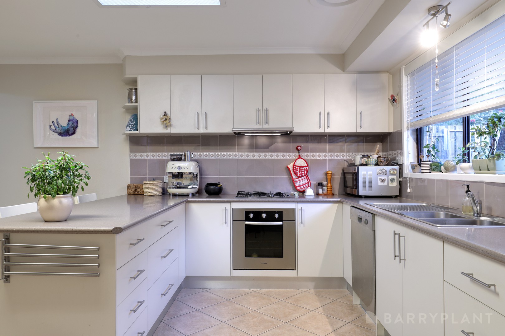 24 Memorial Avenue, Emerald, VIC 3782, Emerald - Thumbnail 5