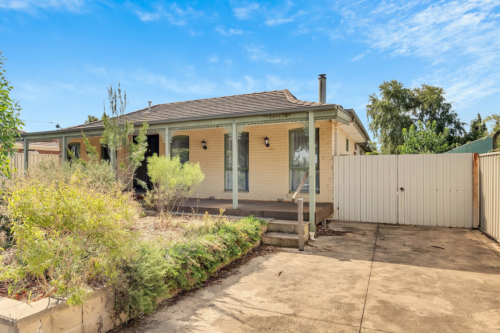 24 Metropolitan Avenue, Craigieburn, VIC 3064 - Thumbnail 1 - 02/03/2026