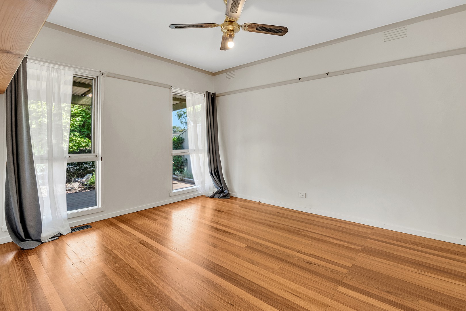 24 Metropolitan Avenue, Craigieburn, VIC 3064, Craigieburn - Thumbnail 8